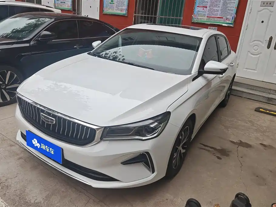 Geely Emgrand 2023