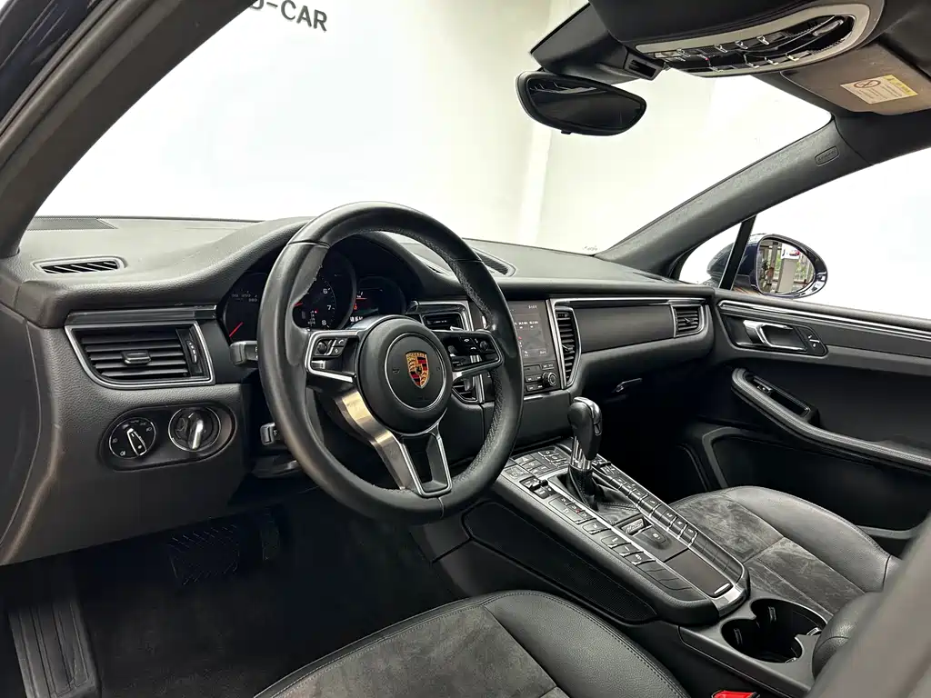 Porsche Macan 2017 — фото 6