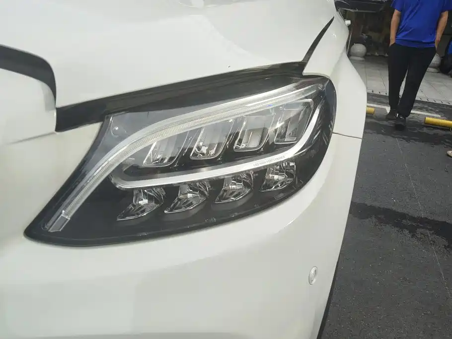 Mercedes-Benz C-Class 2021