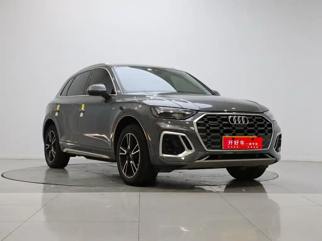 Audi Q5L 2022 — фото 2