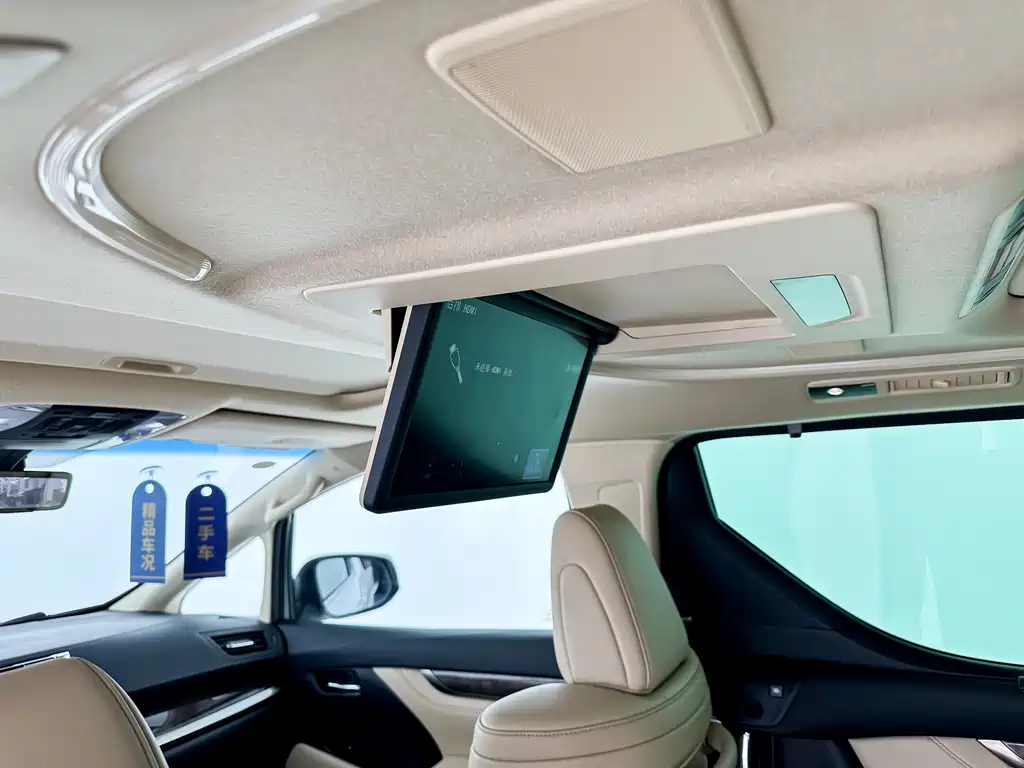 Toyota Vellfire 2021 — фото 9