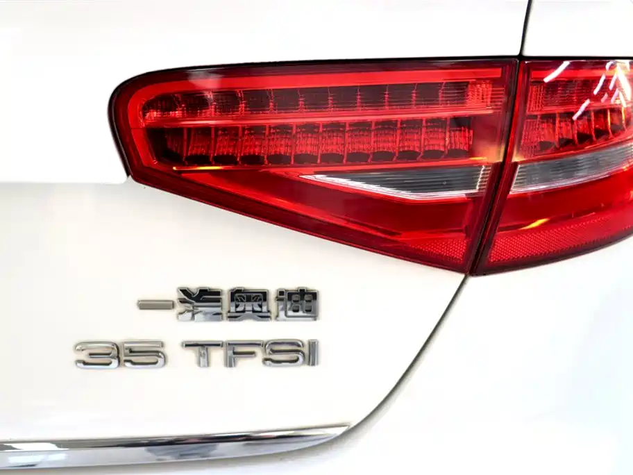 Audi A4L 2014 — фото 22