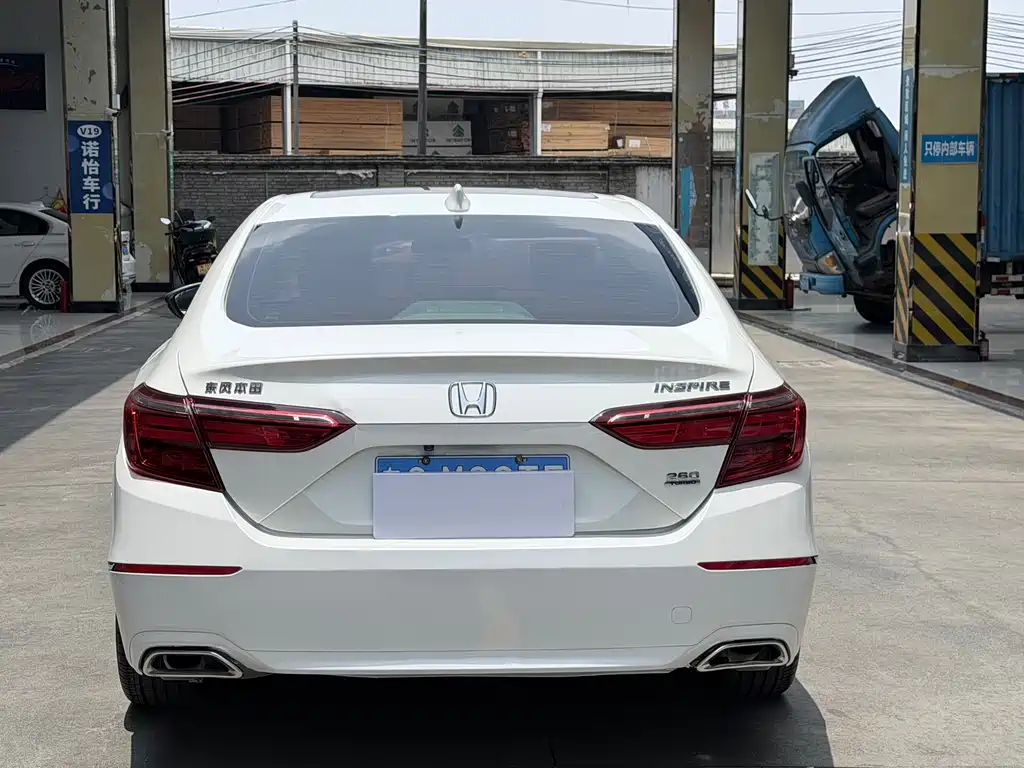 Honda Inspire 2020 — фото 12