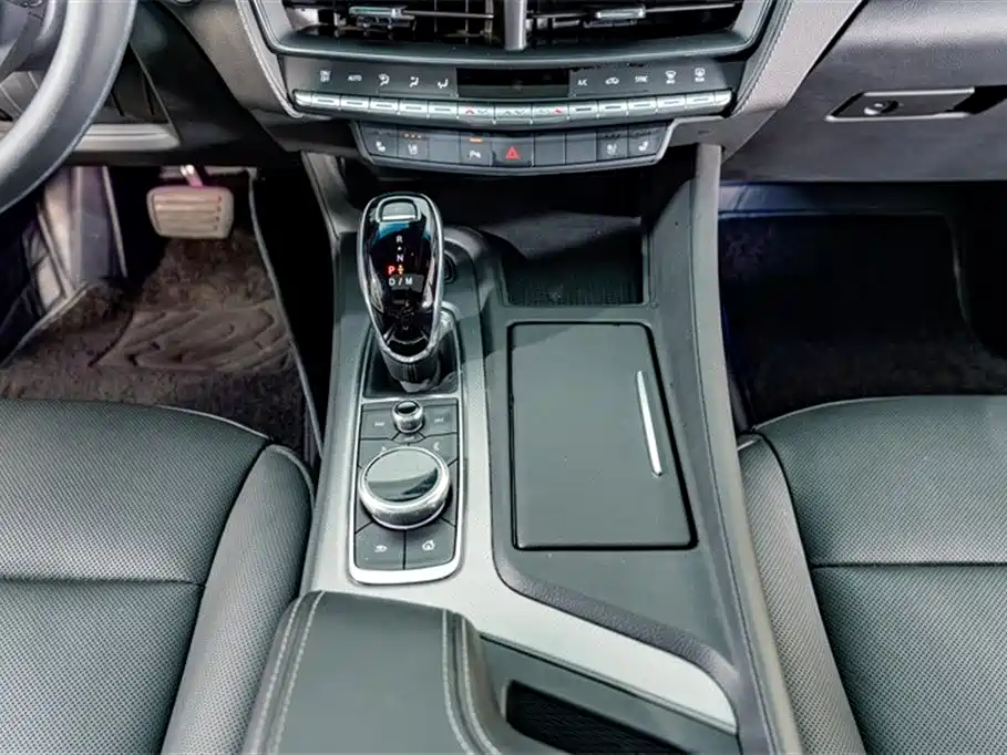 Cadillac CT5 2023 — фото 15