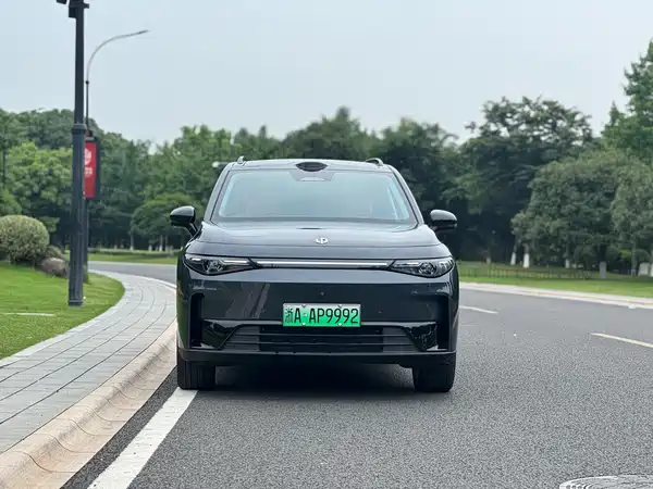 Leapmotor C16 2025