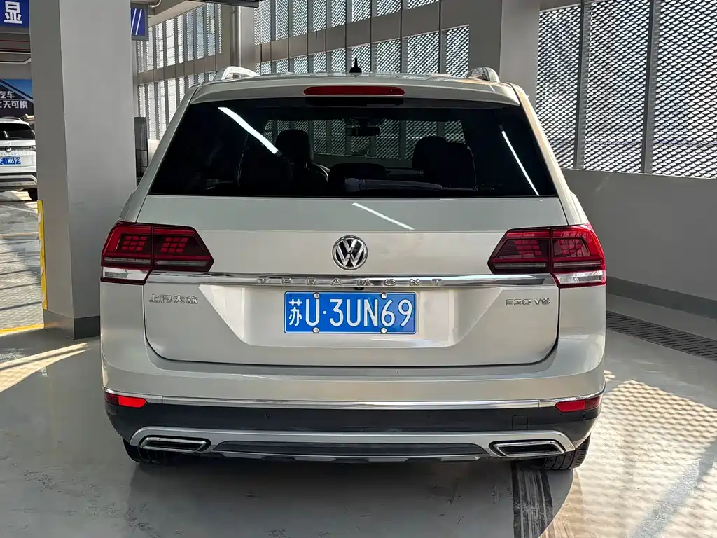 Volkswagen Teramont 2017 — фото 14