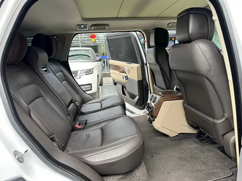 Land Rover Range Rover 2018 — фото 8