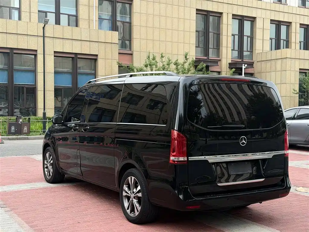 Mercedes-Benz V-Class 2018 — фото 4