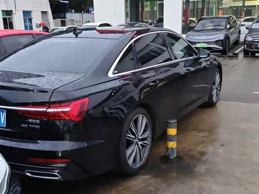 Audi A6L 2021