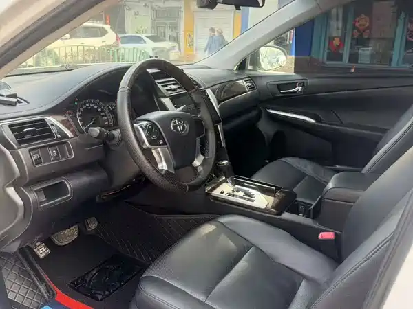 Toyota Camry 2016