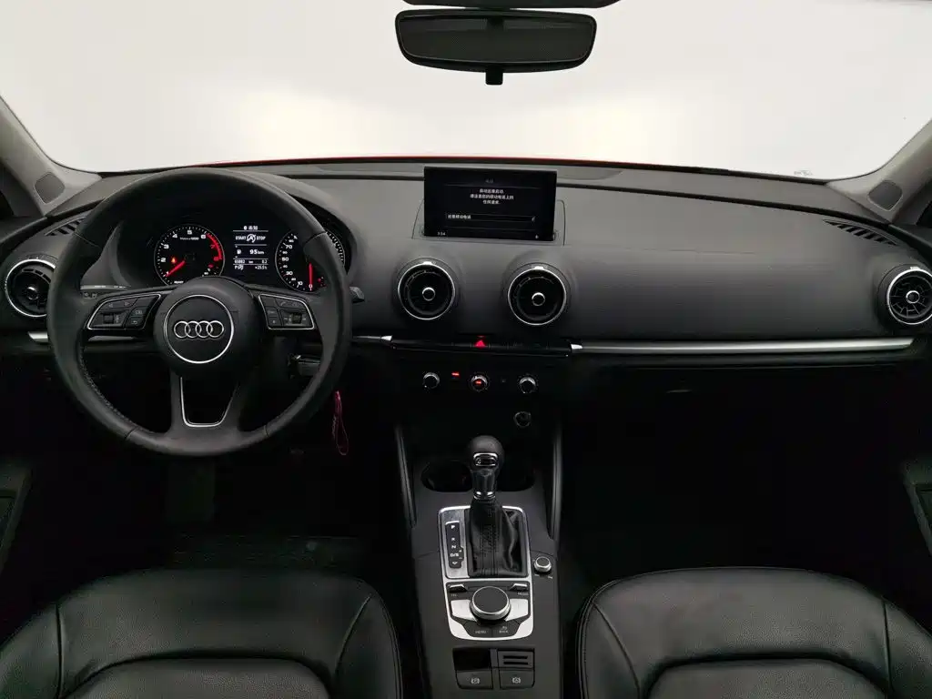 Audi A3 2019 — фото 5