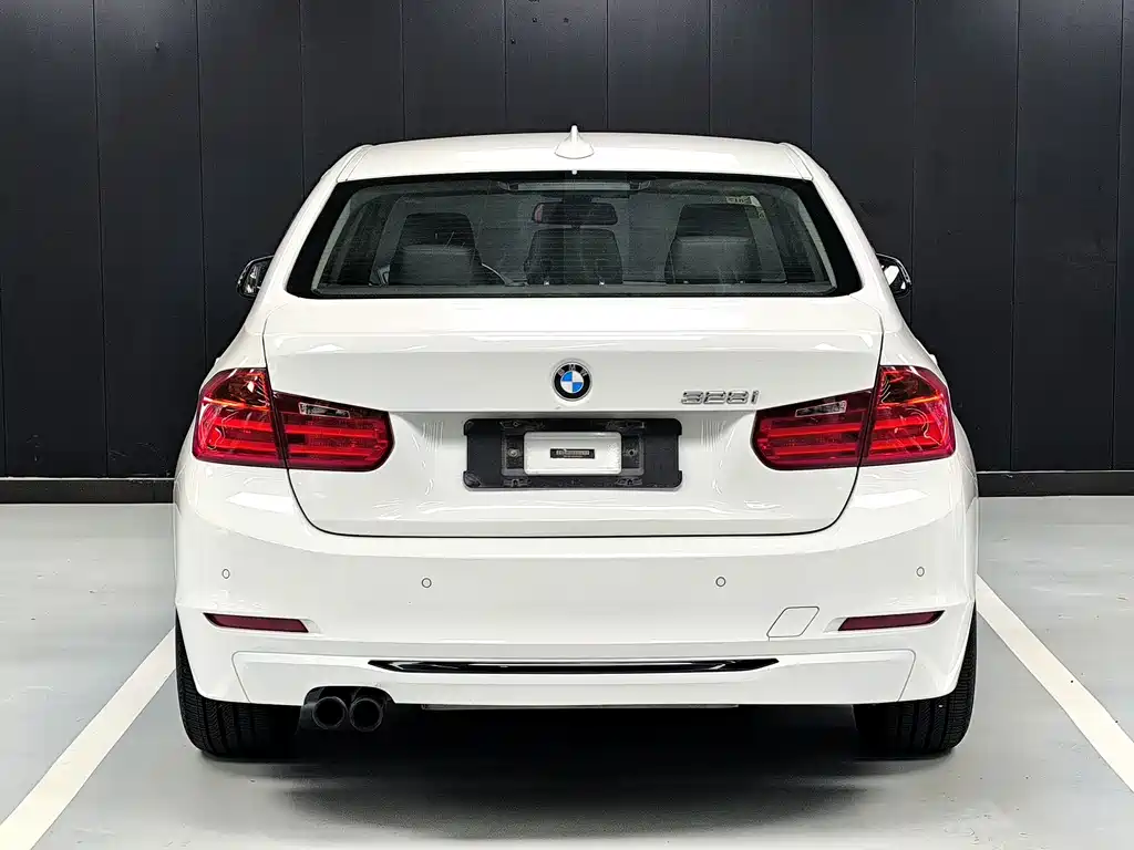 BMW 3 Series 2013 — фото 19