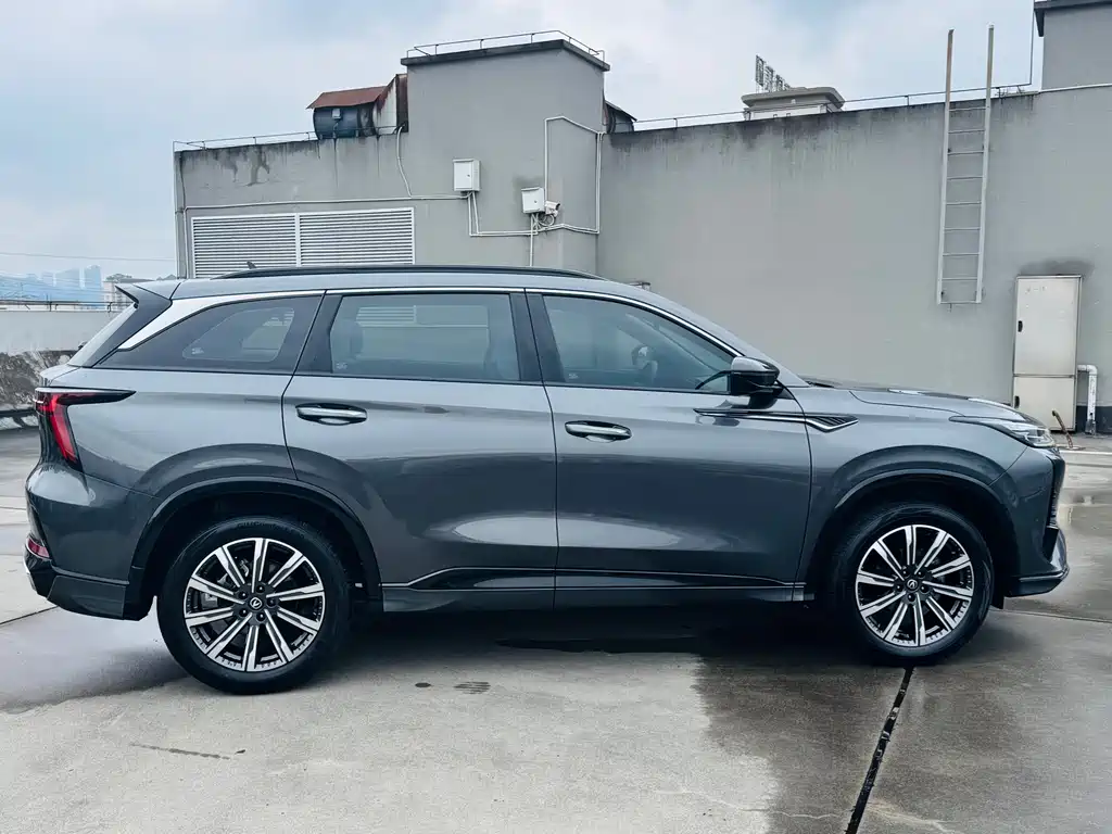 Changan CS75 PLUS 2025 — фото 7