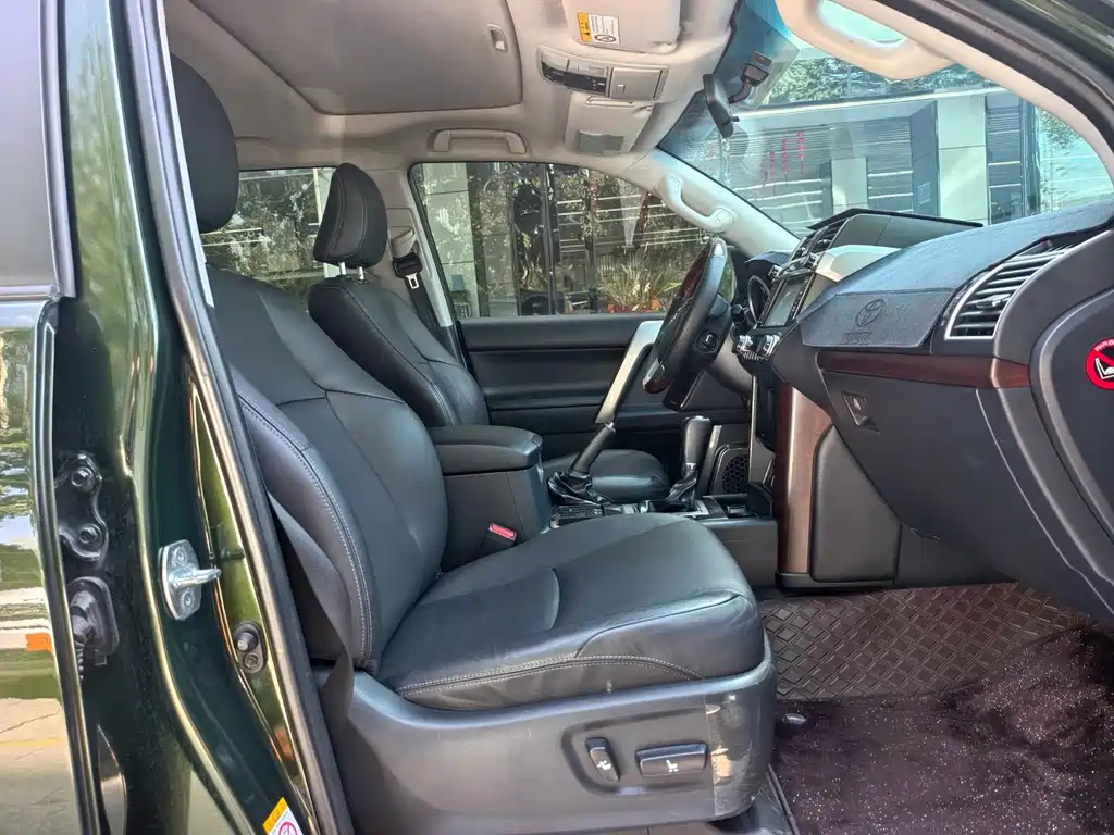 Toyota Prado 2017 — фото 4