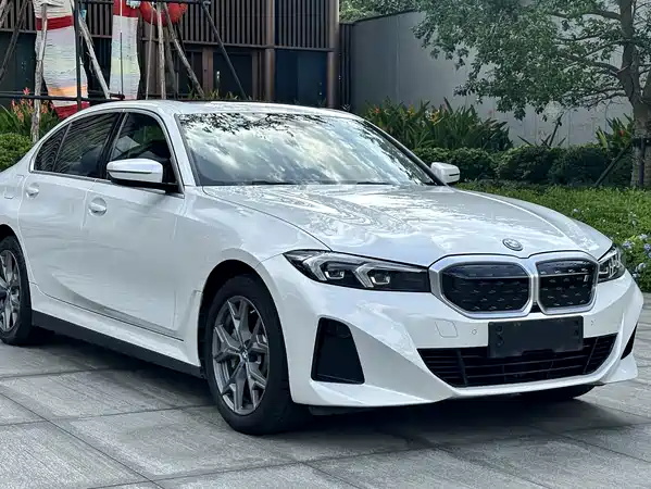 BMW i3 2023