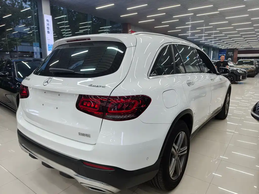 Mercedes-Benz GLC 2022 — фото 11