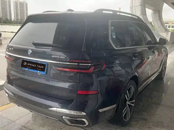BMW X7 2024