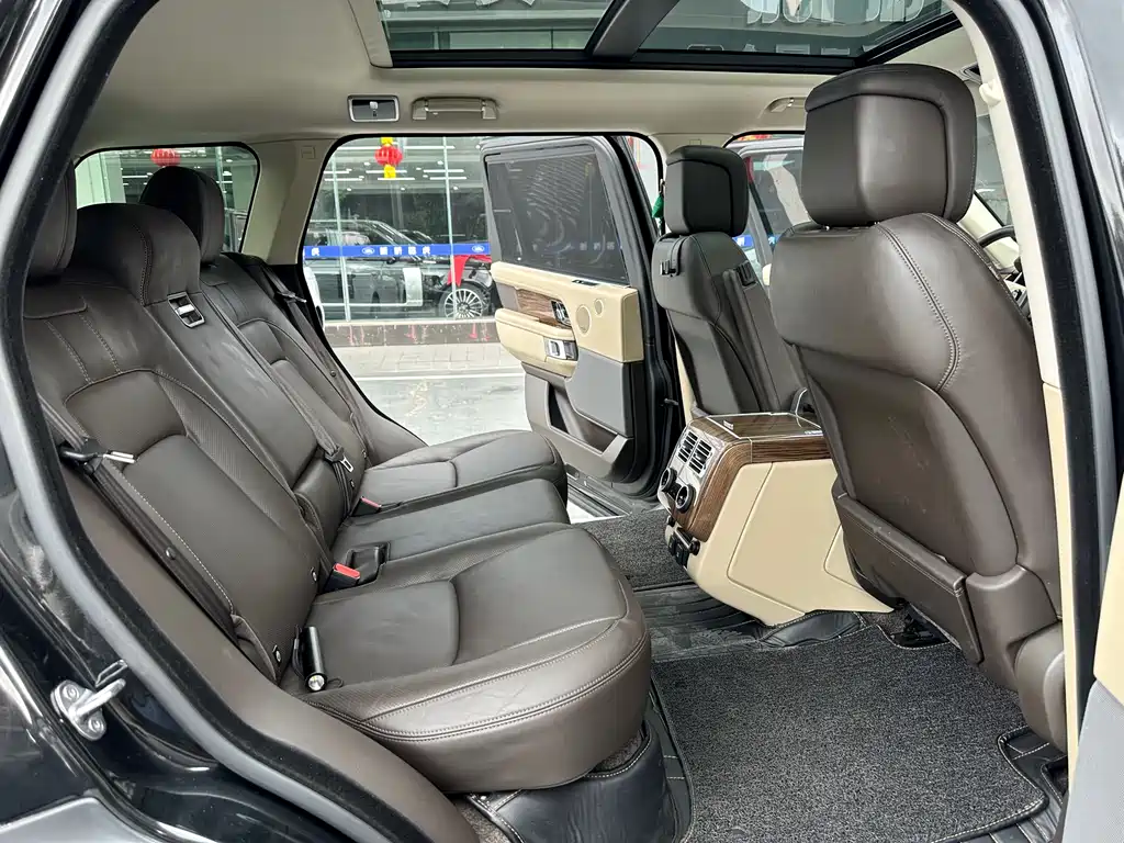 Land Rover Range Rover 2018 — фото 12
