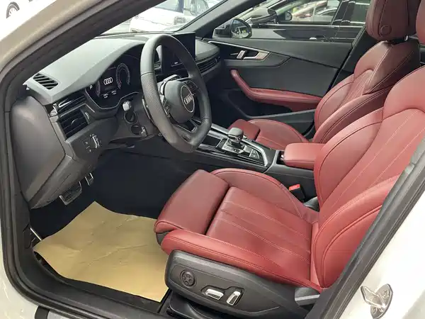 Audi A4L 2024