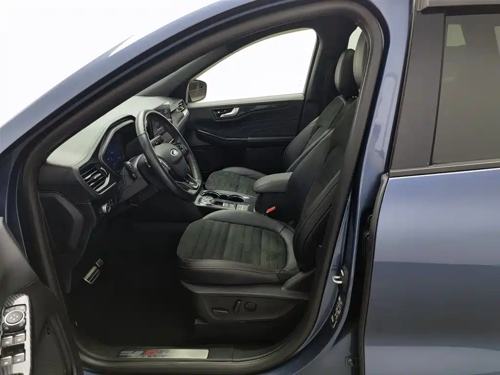 Ford Escape 2020 — фото 10
