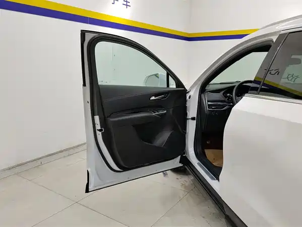 Cadillac XT4 2021
