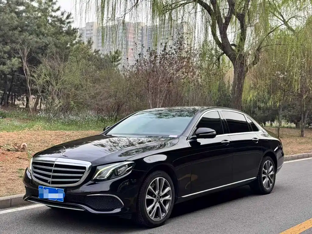 Mercedes-Benz E-Class 2019 — фото 1