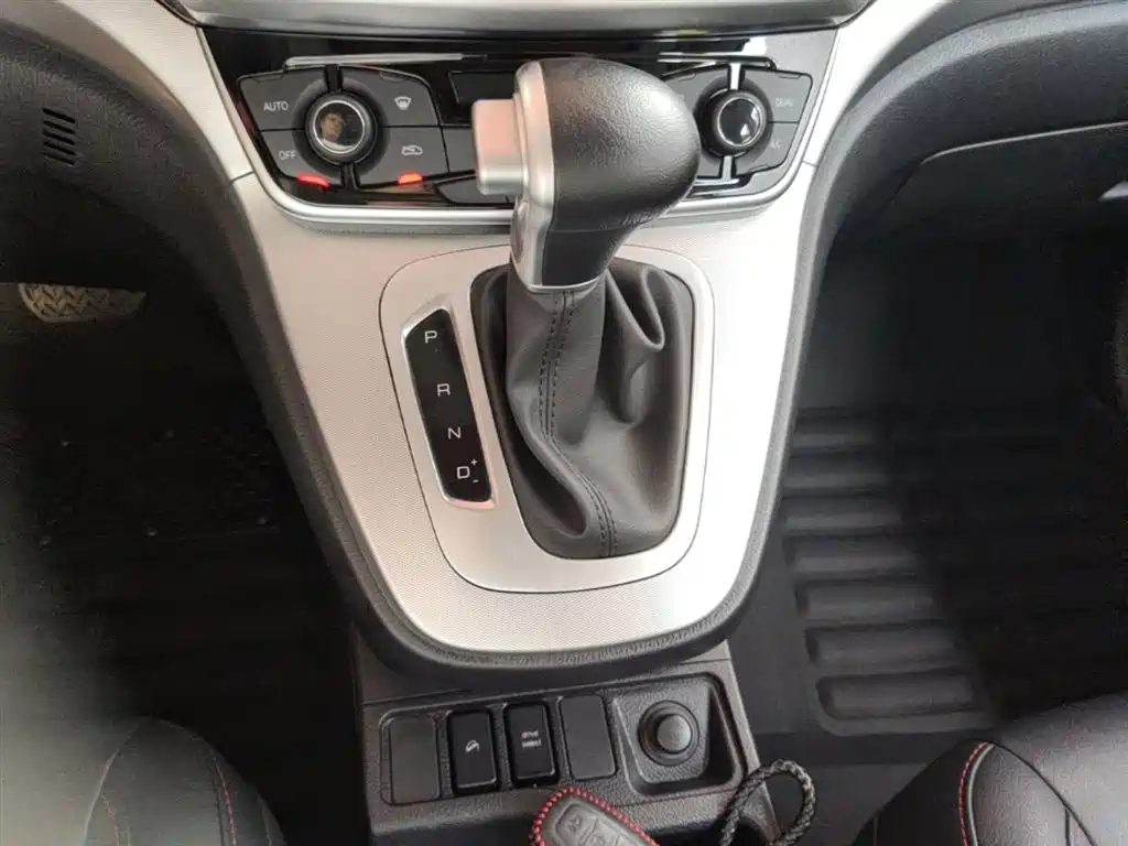 Haval M6 2020 — фото 14