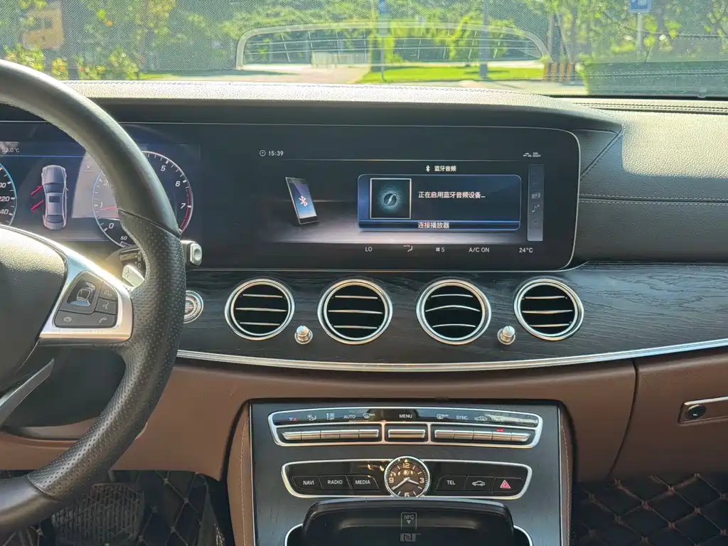 Mercedes-Benz E-Class 2018 — фото 17