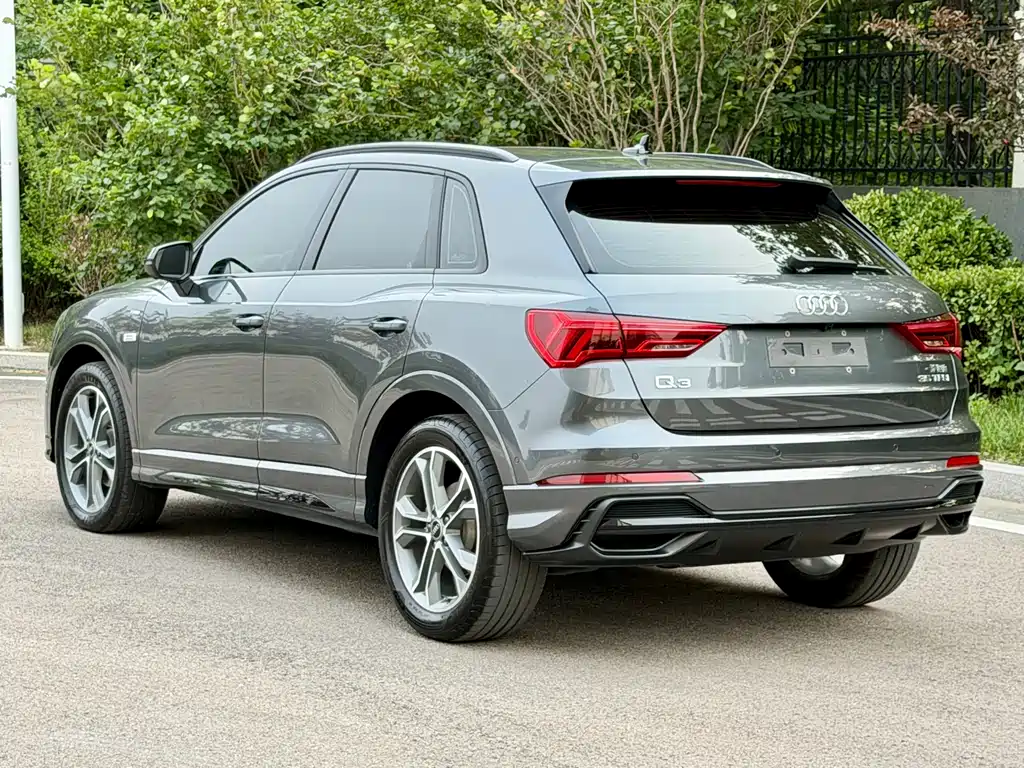 Audi Q3 2023 — фото 23
