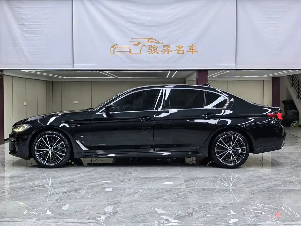 BMW 5 Series 2022