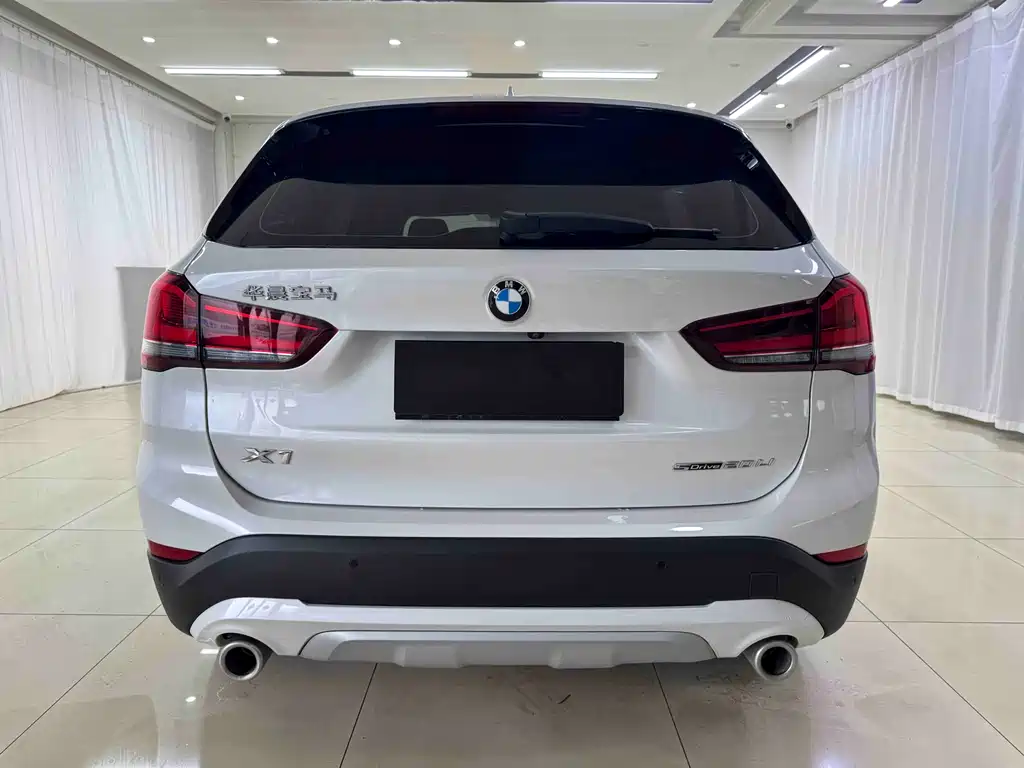 BMW X1 2021 — фото 5