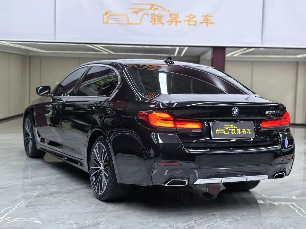 BMW 5 Series 2022