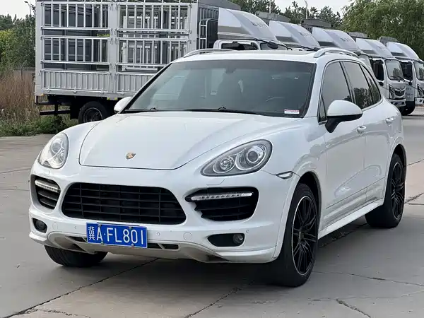 Porsche Cayenne 2015
