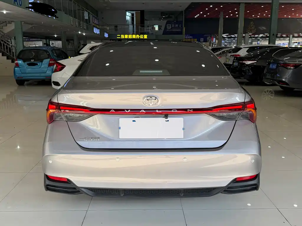 Toyota Avalon 2024 — фото 12