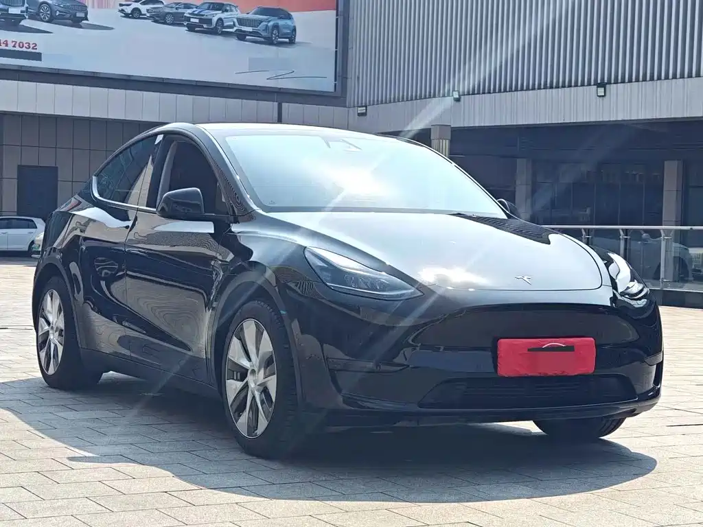 Tesla Model Y 2022 — фото 3