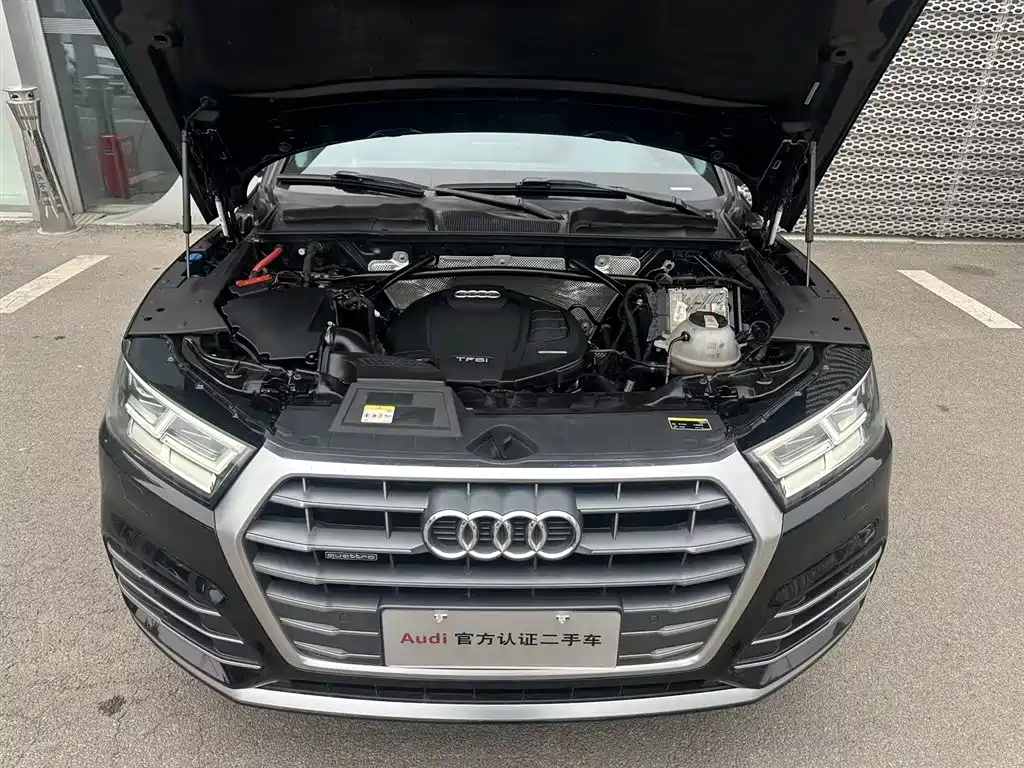 Audi Q5L 2021 — фото 10