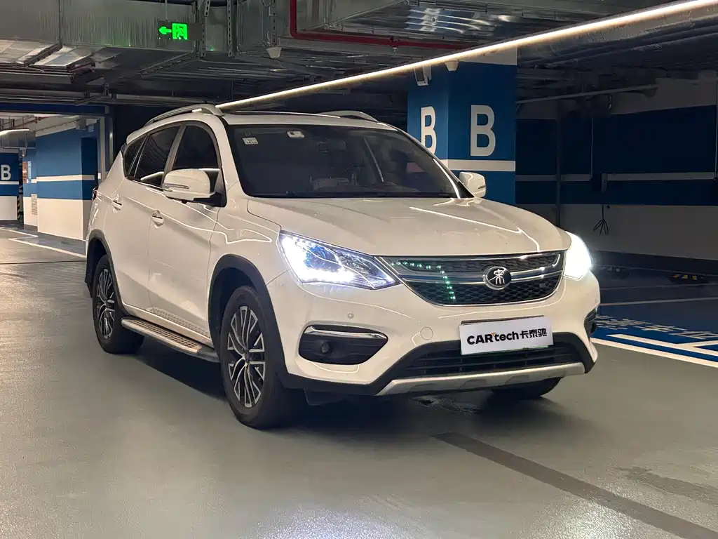 BYD Song New Energy 2018 — фото 3