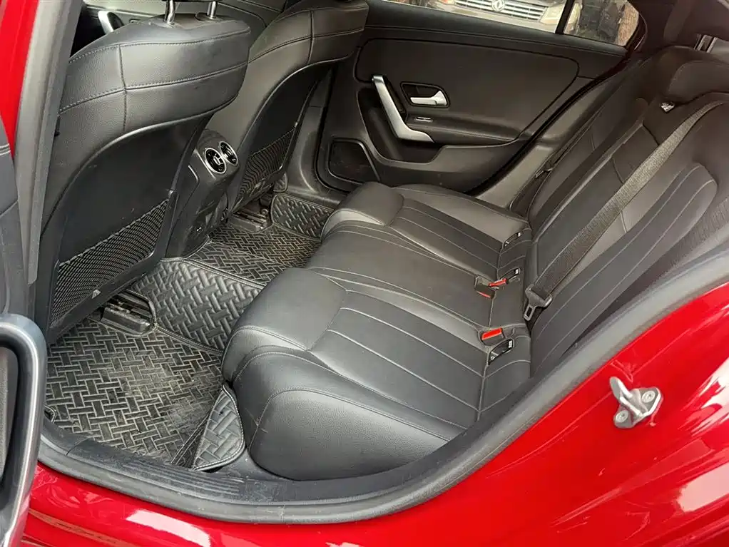Mercedes-Benz A-Class 2020 — фото 13