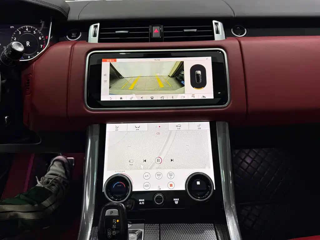 Land Rover Sport 2018 — фото 16