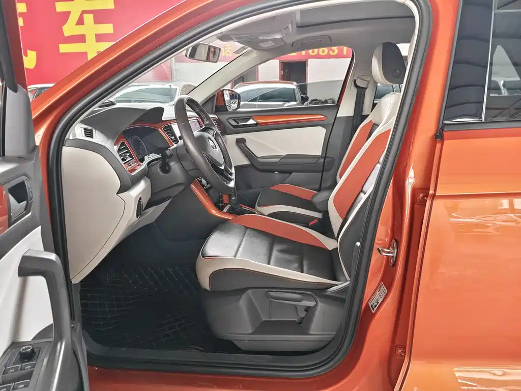 Volkswagen T-Roc 2019