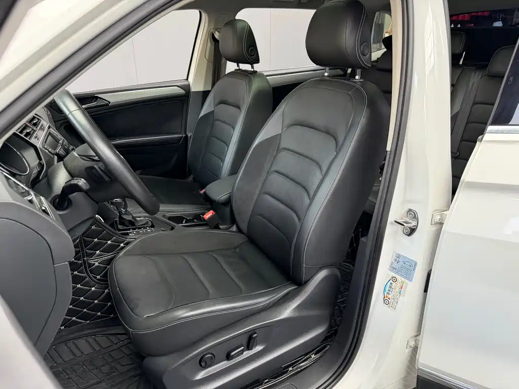 Volkswagen Tiguan L 2017 — фото 8