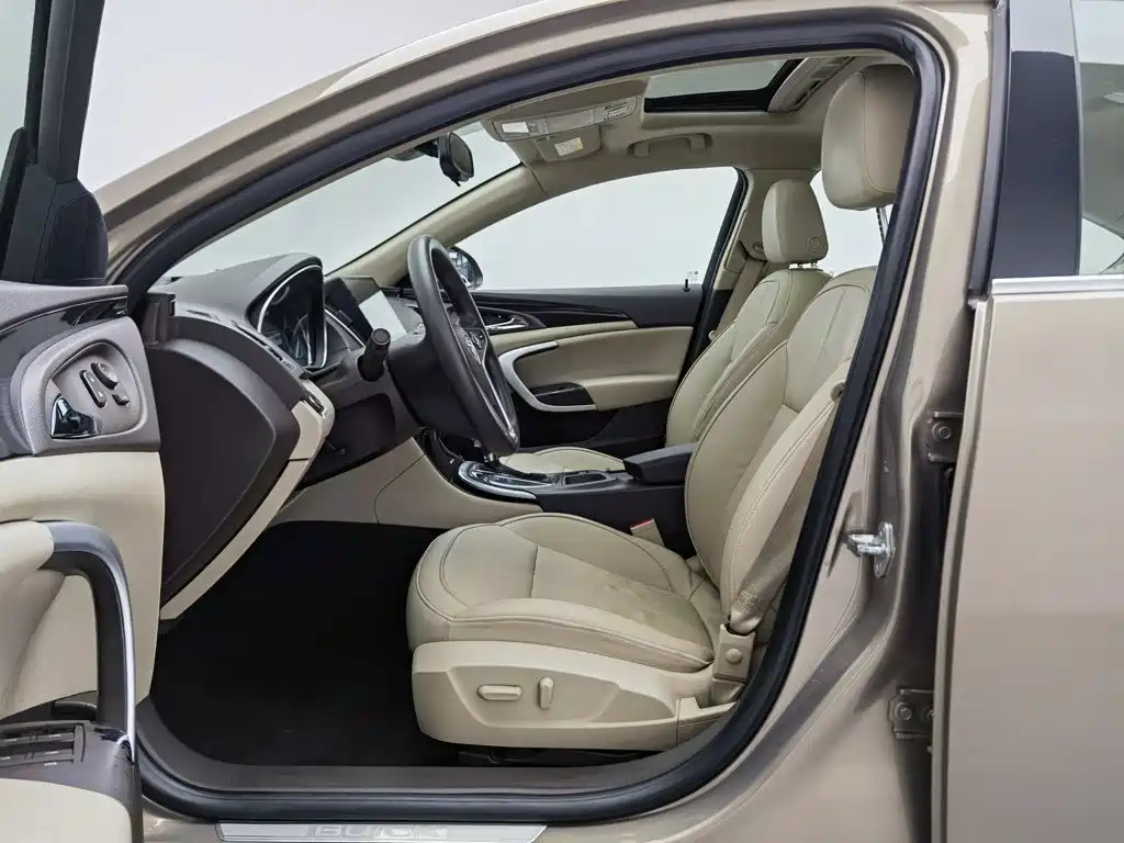 Buick Regal 2015 — фото 10