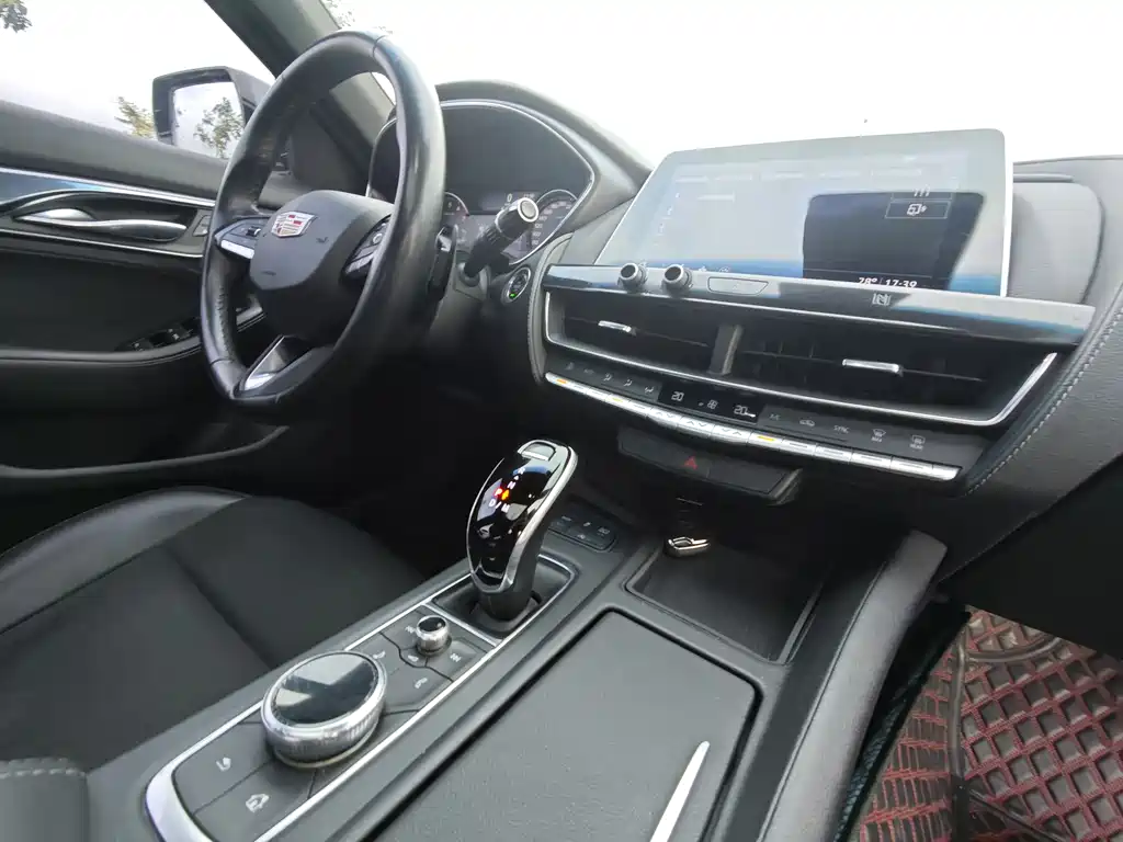 Cadillac CT5 2020 — фото 17