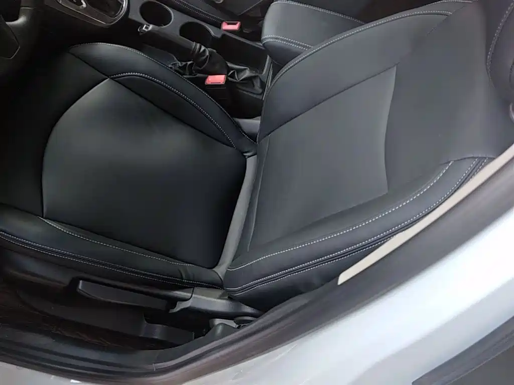 Chevrolet Cruze 2016 — фото 15