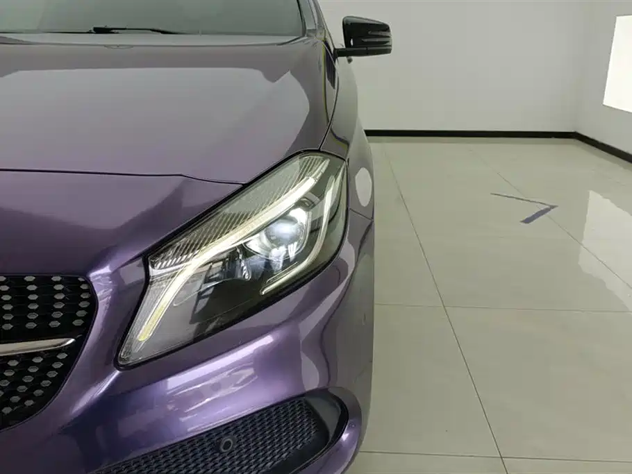 Mercedes-Benz A-Class 2017 — фото 5