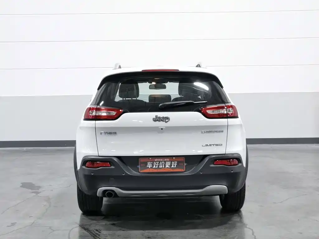 Jeep Cherokee 2018 — фото 4