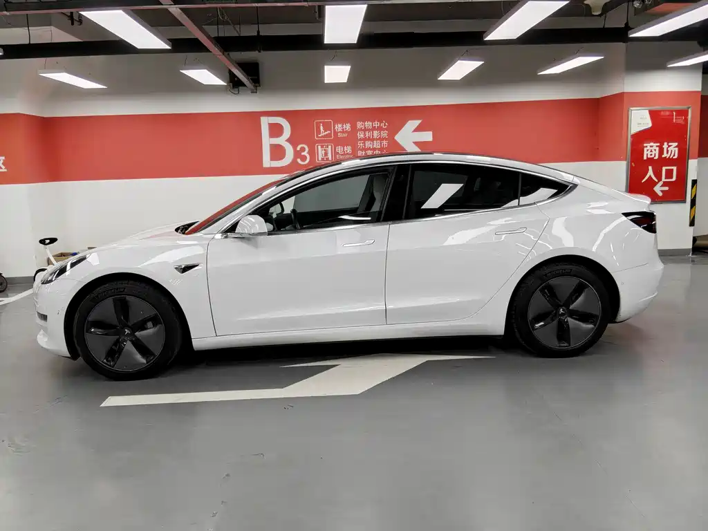 Tesla Model 3 2019 — фото 7