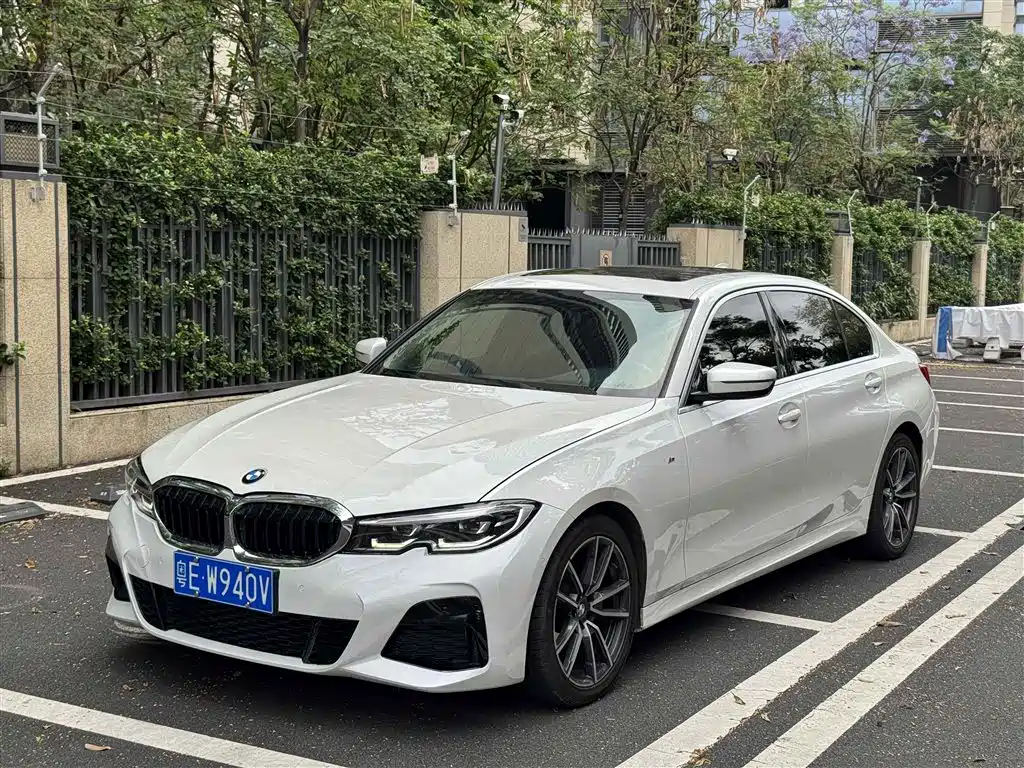 BMW 3 Series 2020 — фото 1