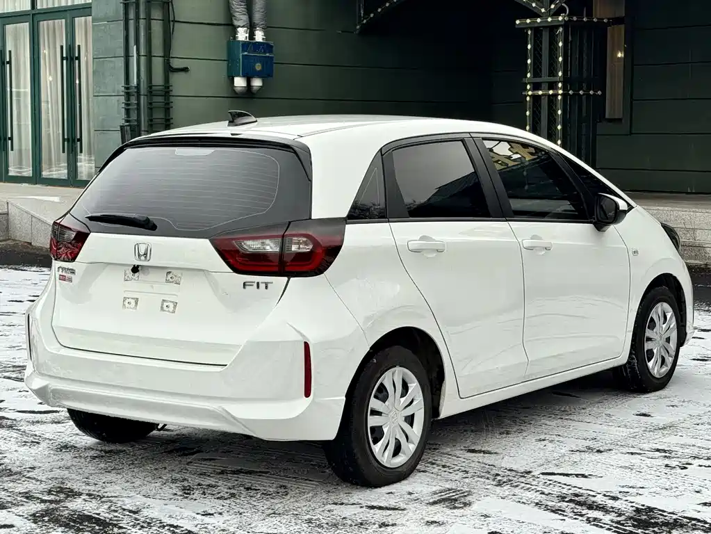 Honda Fit 2023 — фото 6