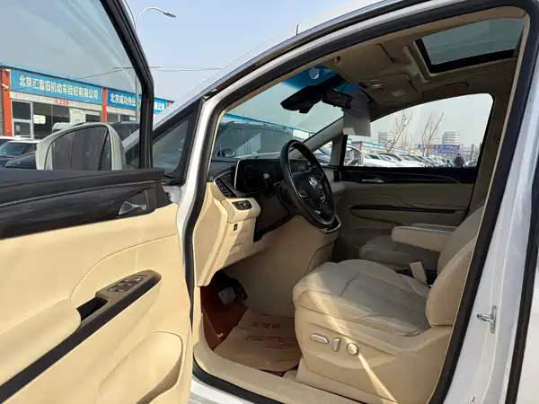 Buick GL8 2022